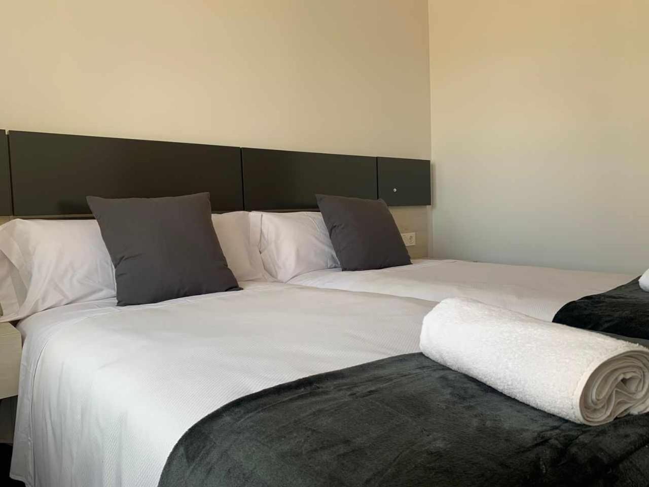 Ramon Y Cajal Suites De Luxe León Exterior foto