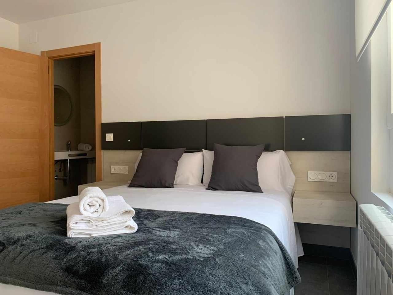 Ramon Y Cajal Suites De Luxe León Exterior foto