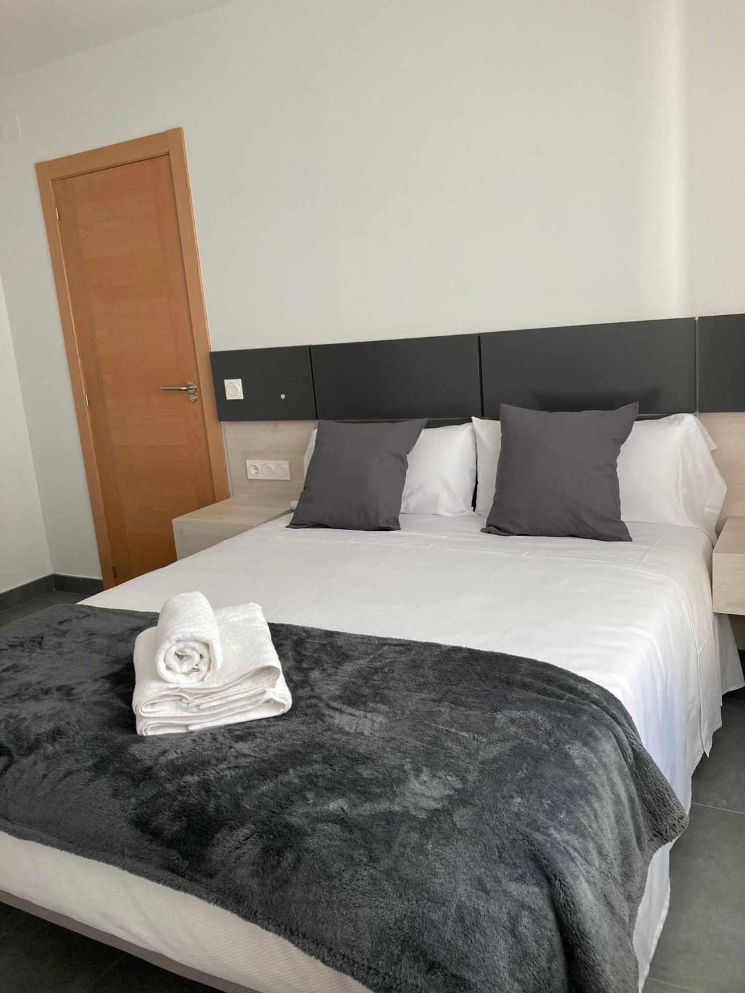 Ramon Y Cajal Suites De Luxe León Exterior foto